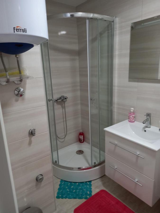 דירות באר Apartman Savic Plus מראה חיצוני תמונה