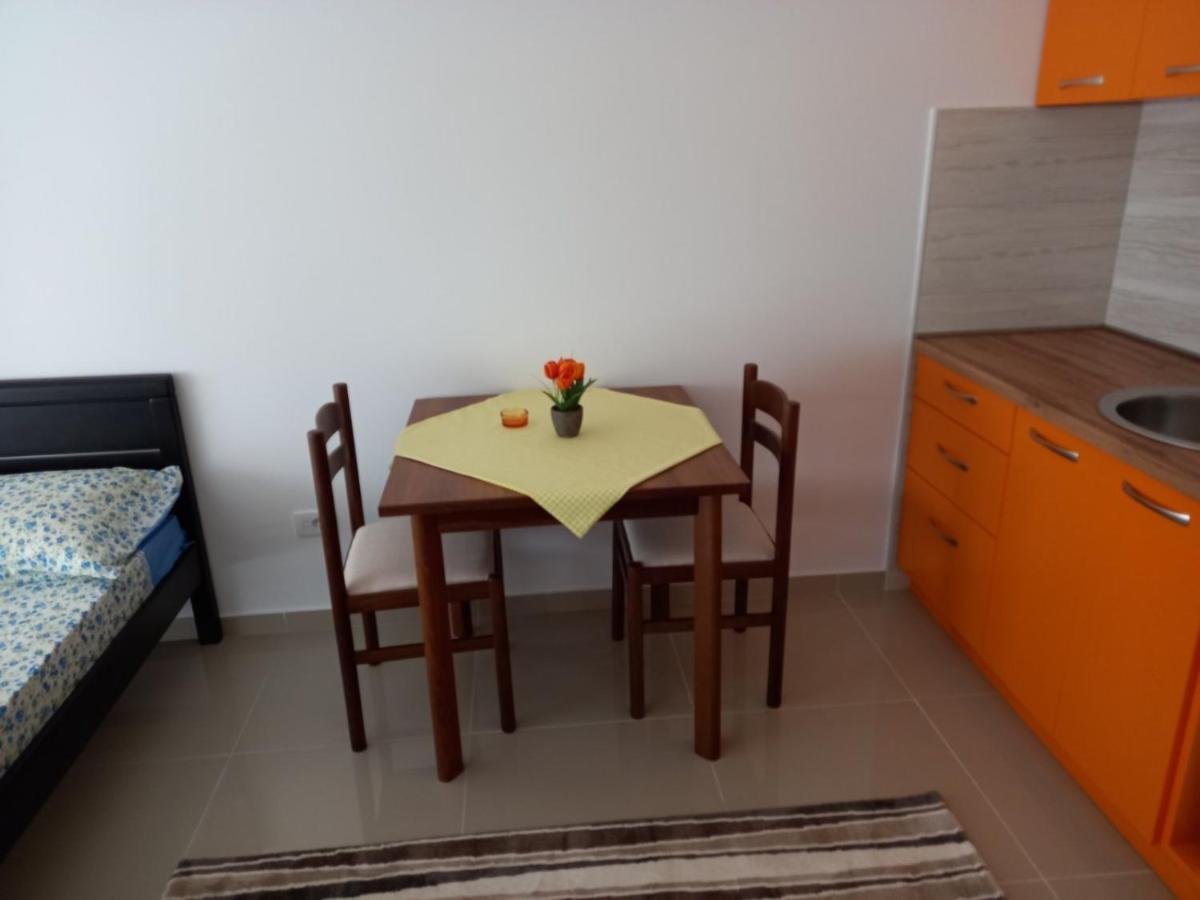 דירות באר Apartman Savic Plus מראה חיצוני תמונה